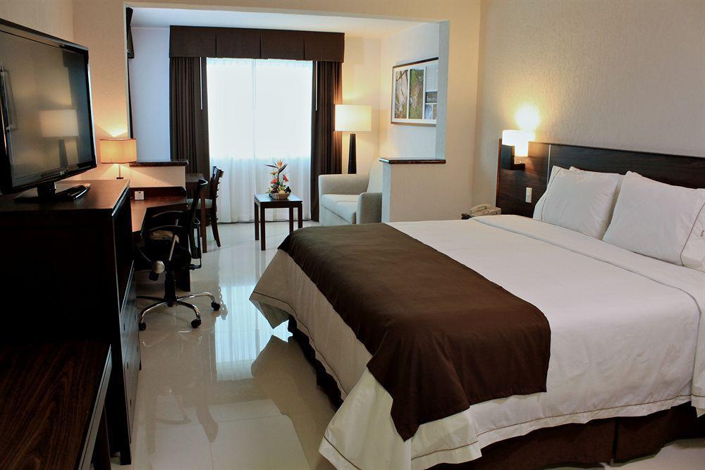 Holiday Inn Express Tuxtla Gutierrez La Marimba, An Ihg Hotel Room photo