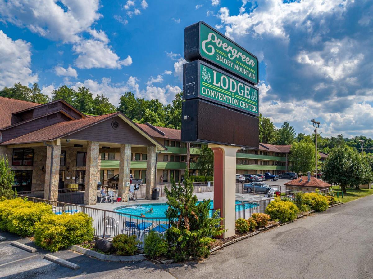 Days Inn By Wyndham Pigeon Forge South Exterior photo