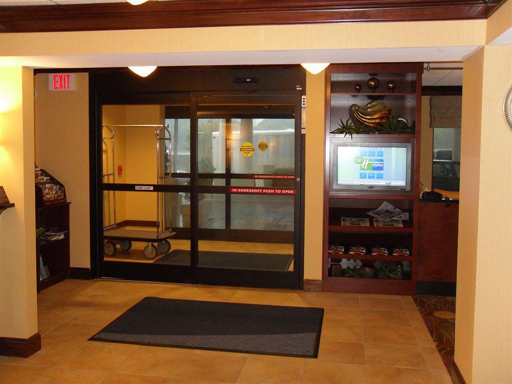Holiday Inn Express Lynchburg, An Ihg Hotel Interior photo