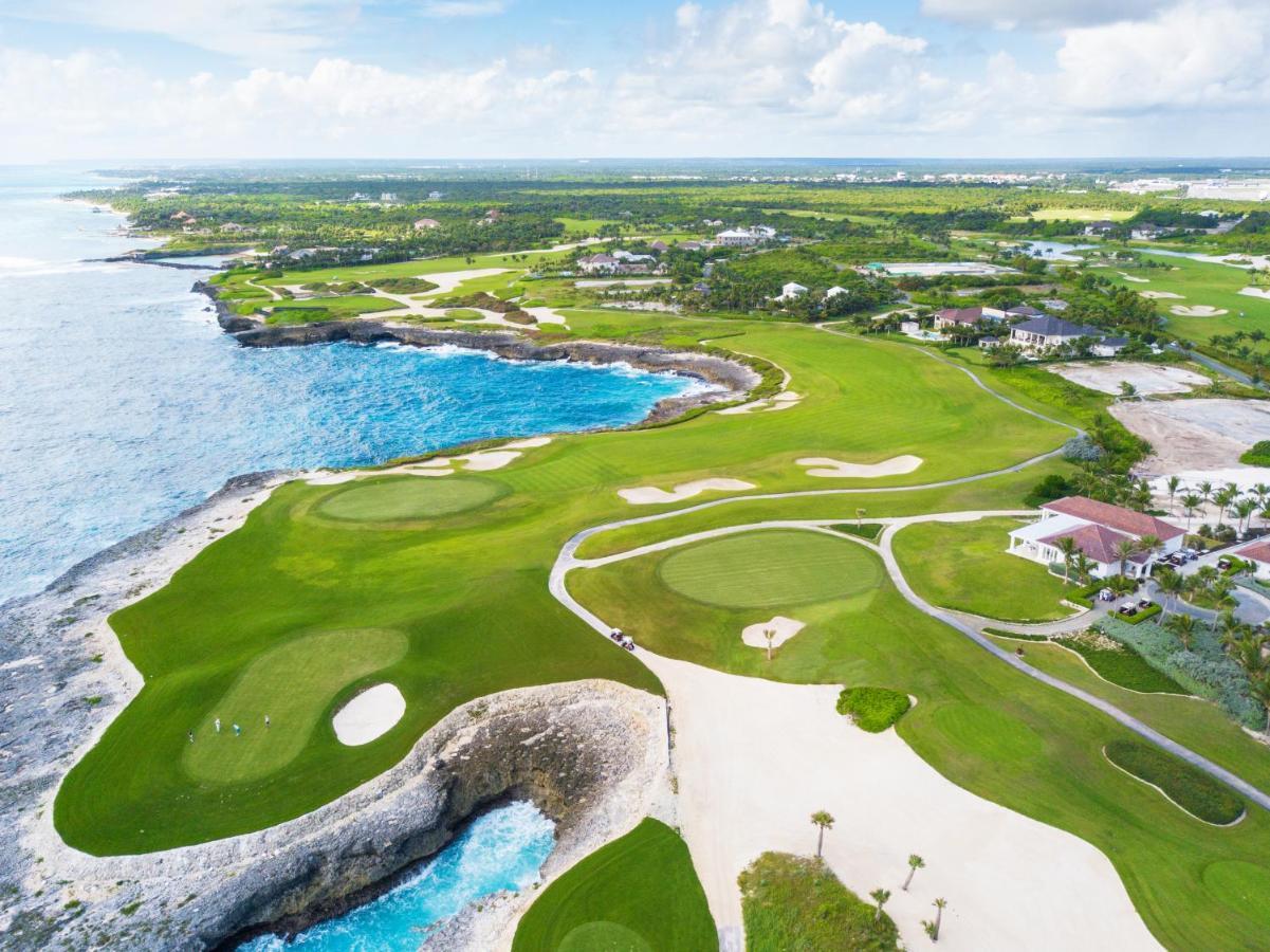 Tortuga Bay Hotel Punta Cana Exterior photo