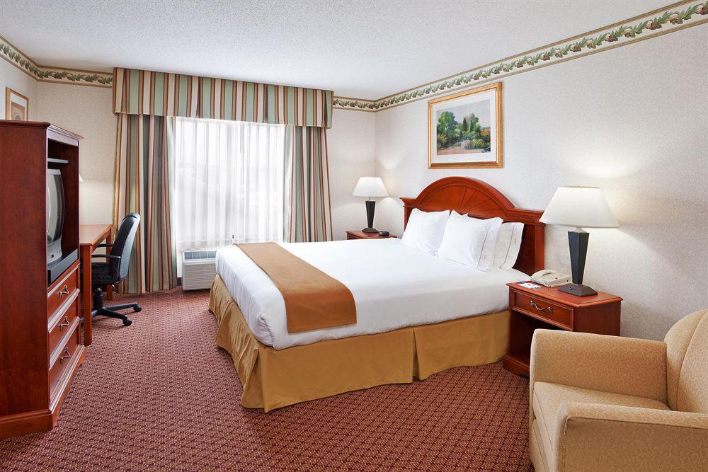 Holiday Inn Express & Suites - Sharon-Hermitage, An Ihg Hotel West Middlesex Room photo