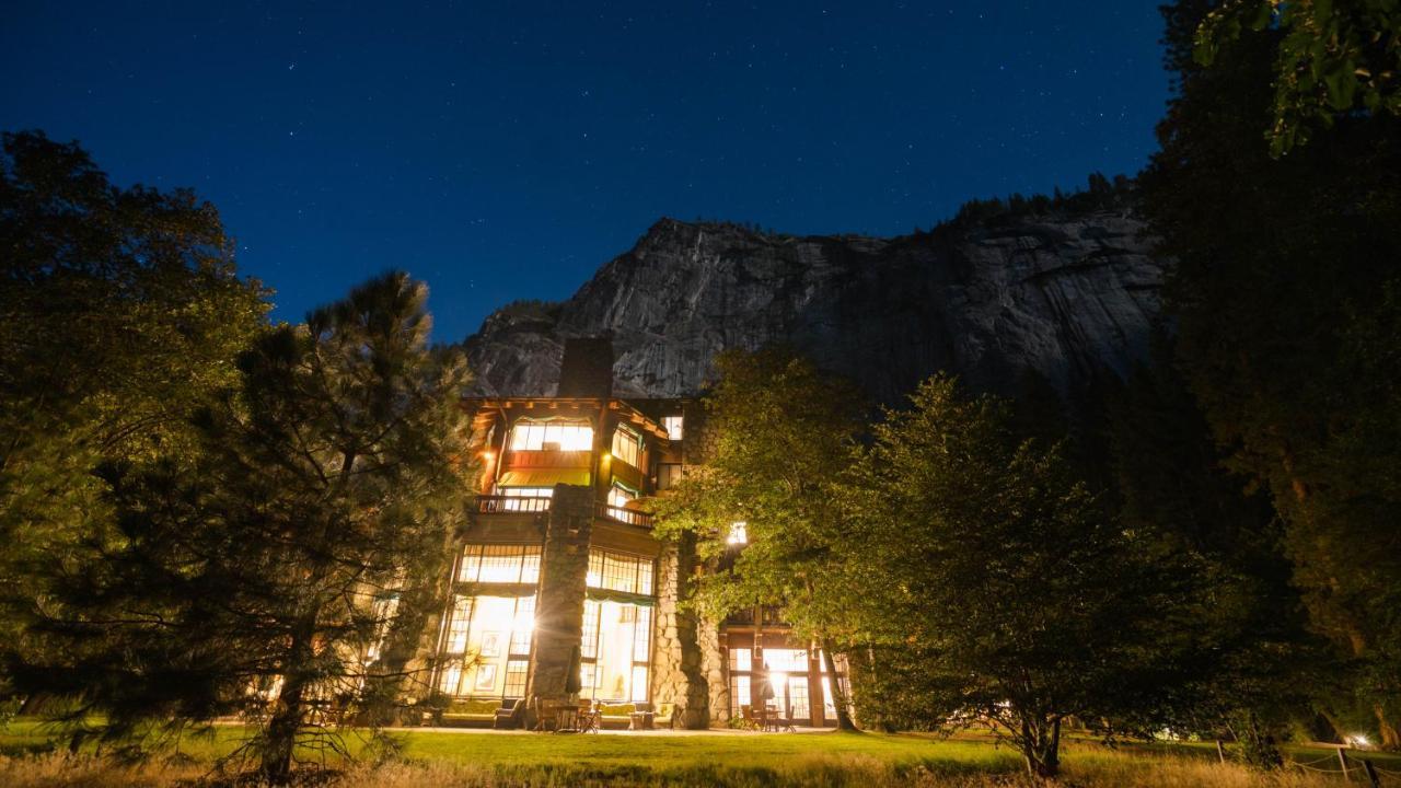 The Ahwahnee Hotel Yosemite Village Exterior photo