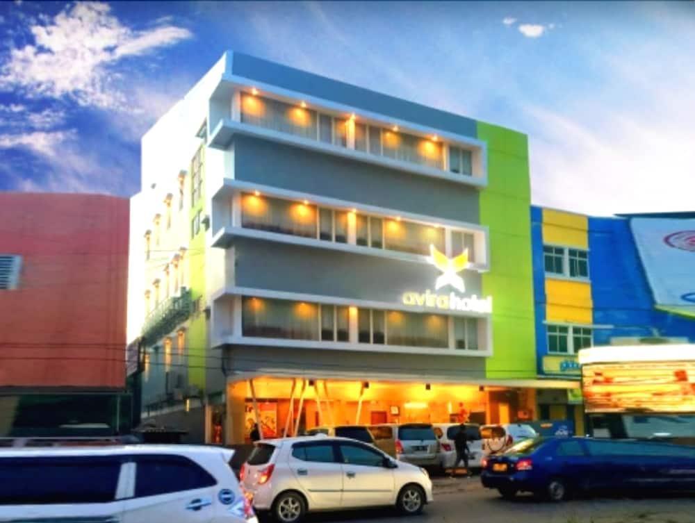 Avirahotel Panakkukang Makassar Exterior photo