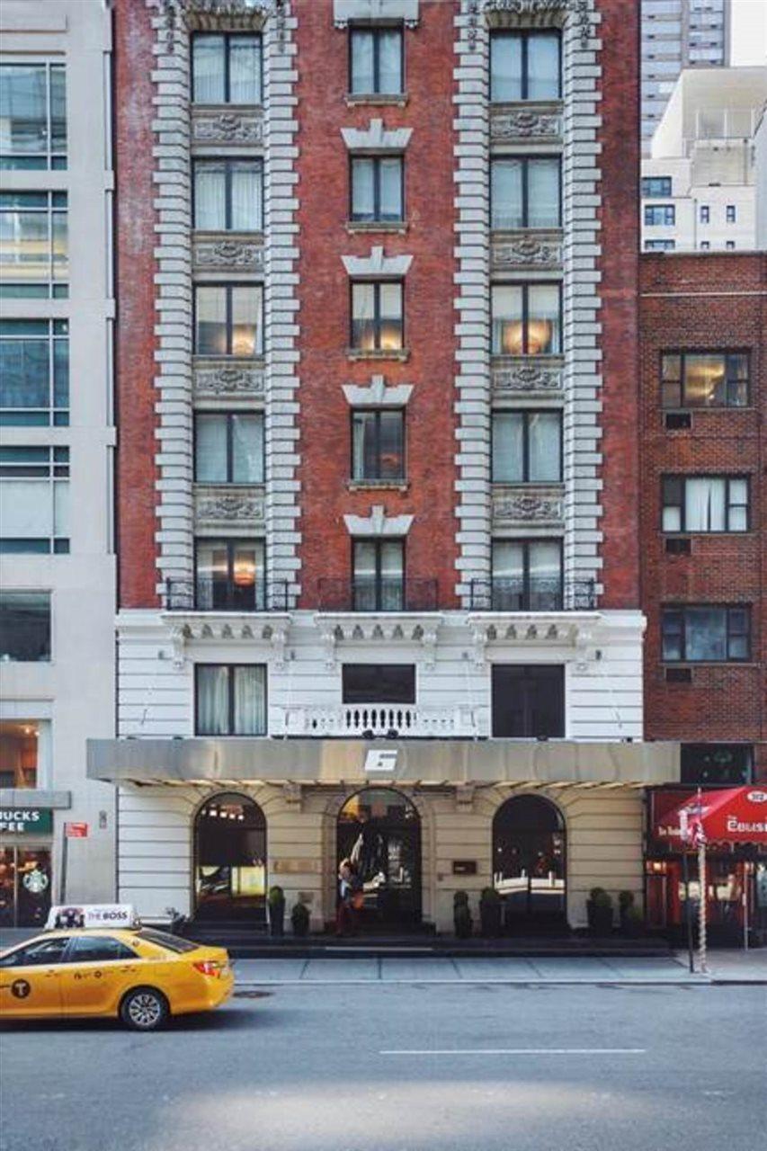 6 Columbus Central Park Hotel New York Exterior photo