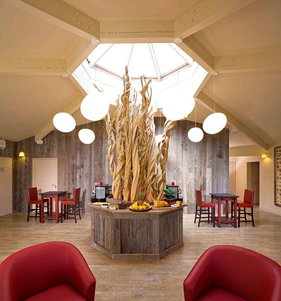 Ibis Styles Cholet Hotel Interior photo