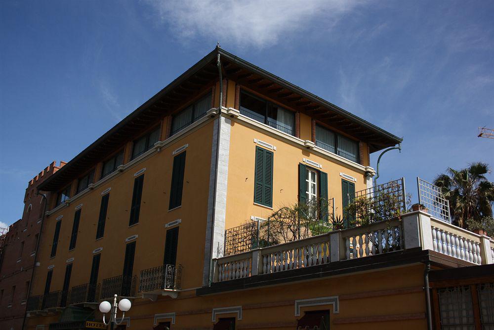 Hotel Regina Forte dei Marmi Exterior photo