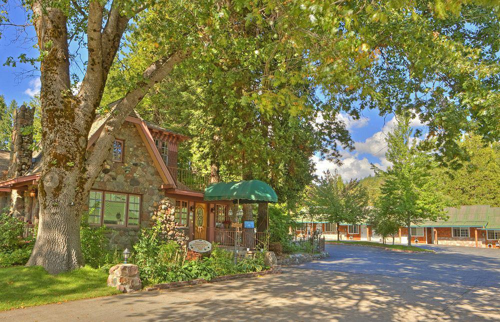 Strawberry Valley Inn Mount Shasta Exterior photo