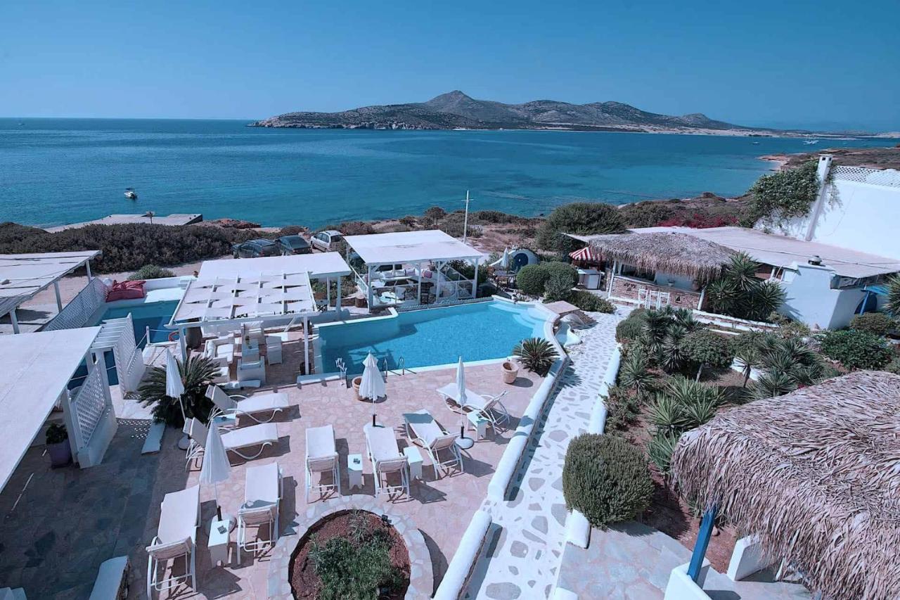 Blue Dolphin Antiparos Villas And Suites Agios Georgios  Exterior photo