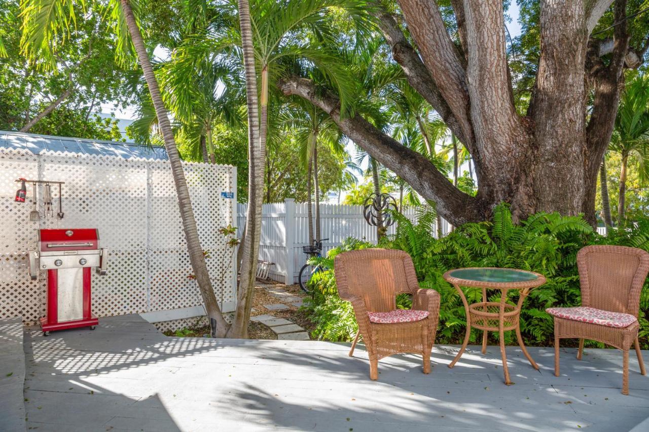 An Island Oasis Bed & Breakfast Key West Exterior photo