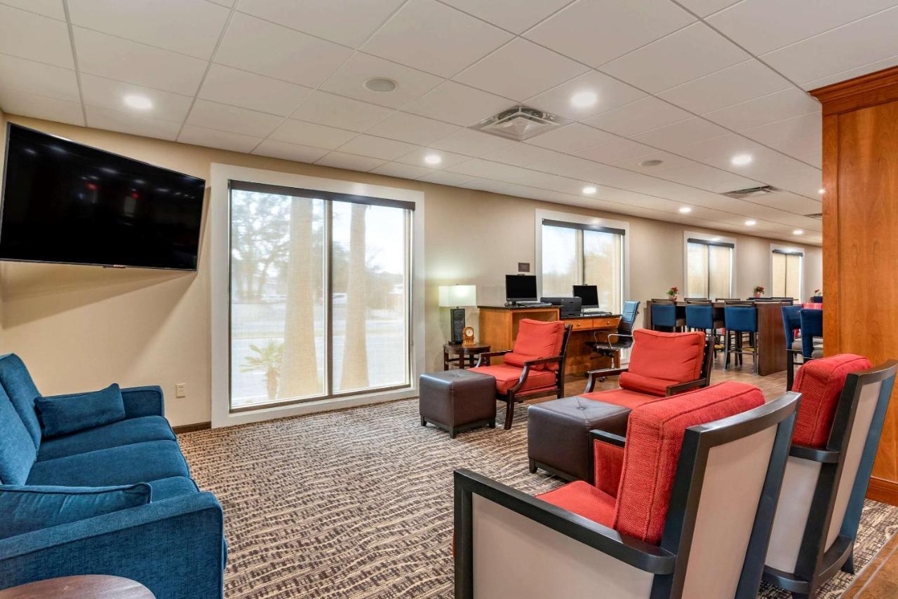 Comfort Suites Niceville Near Eglin Air Force Base Exterior photo