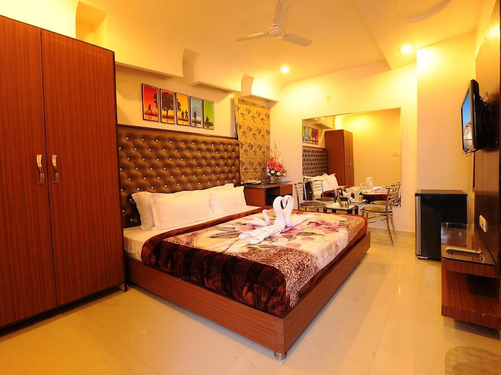 Hotel Pearl Inn & Suites Amritsar Room photo