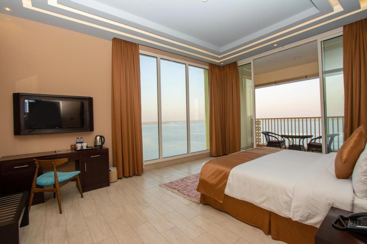 Flamingo Beach Hotel Umm al-Quwain Exterior photo