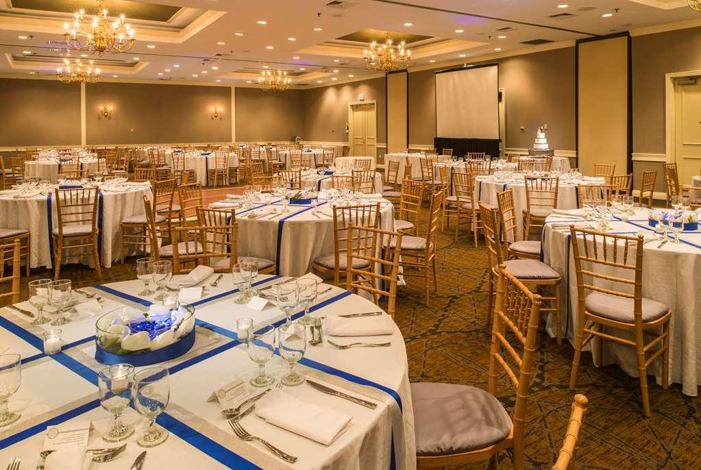 Doubletree By Hilton Raleigh Durham Airport At Research Triangle Park Hotel Facilities photo