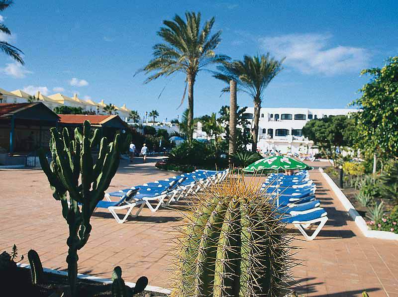 Las Palmeras I & II Hotel Corralejo Exterior photo