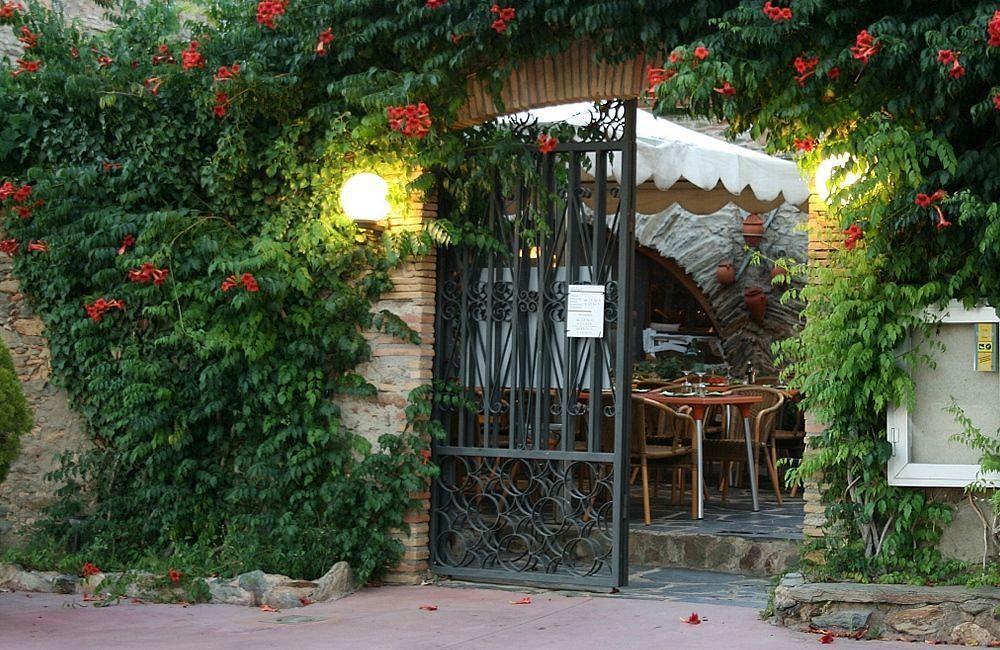 Hotel Mas Palou Roses Exterior photo