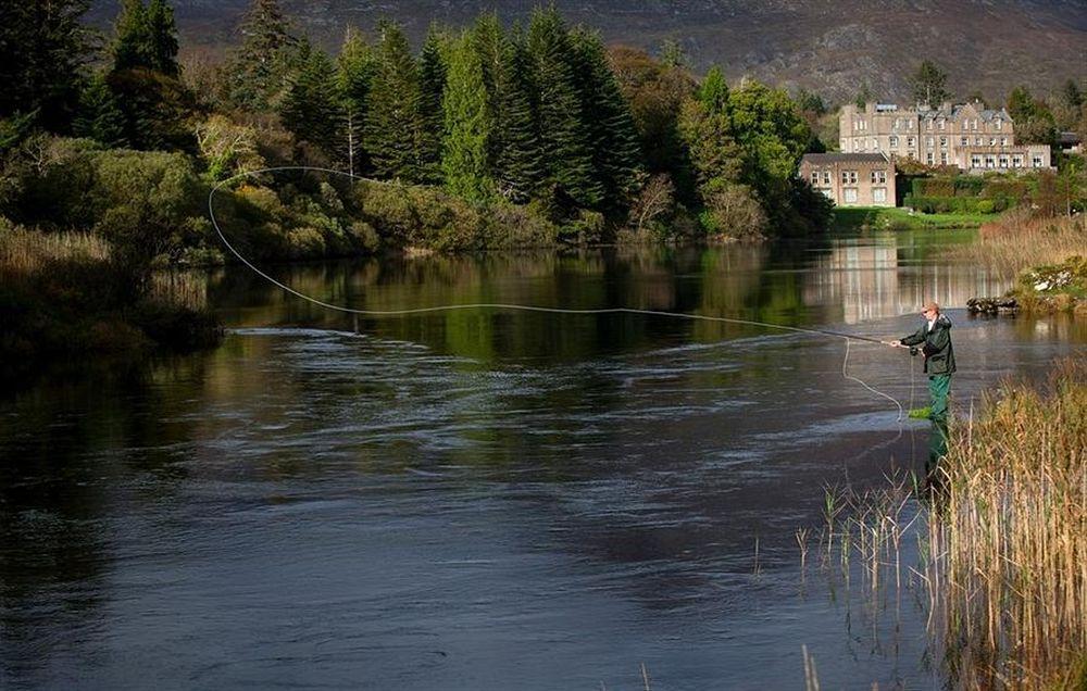 Ballynahinch Castle Hotel Exterior photo