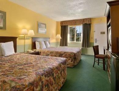 Day Inn Point Richmond **Dbl Reg** Room photo