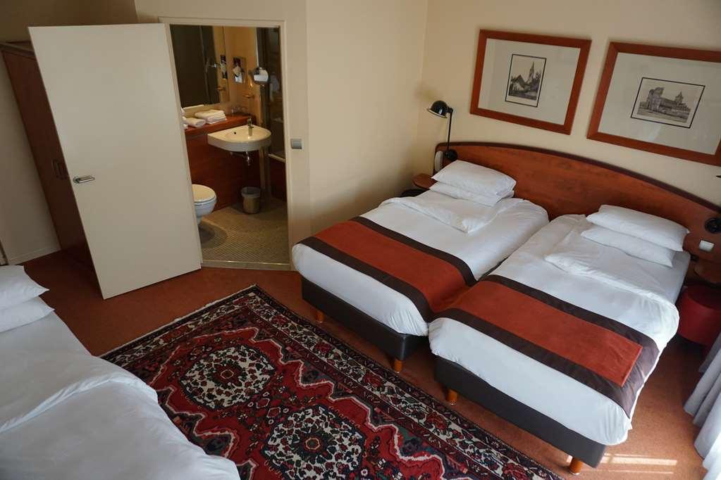 Best Western Royal Hotel Caen Room photo