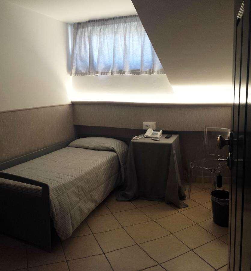 Hotel Villa Giulia Ciampino Room photo