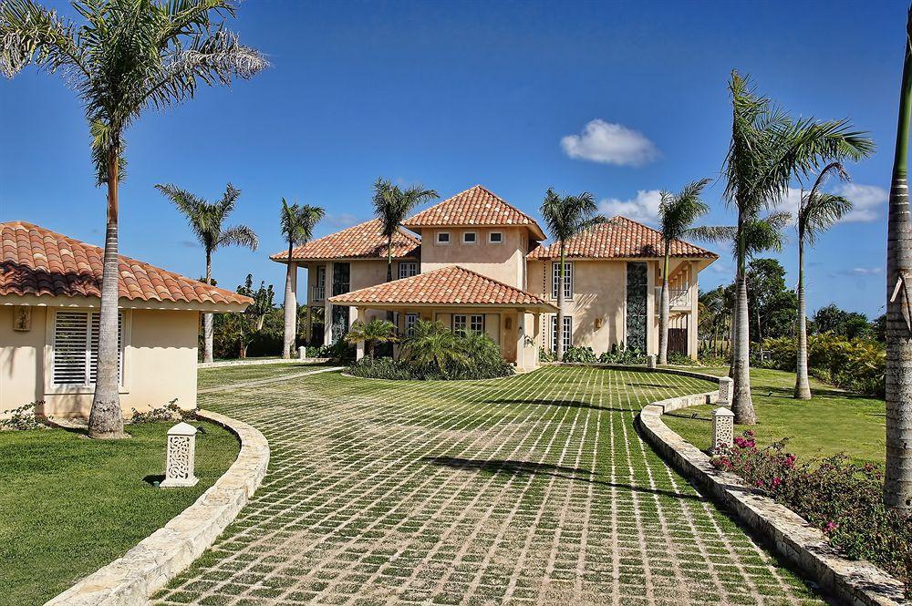 Tortuga Bay Hotel Punta Cana Exterior photo