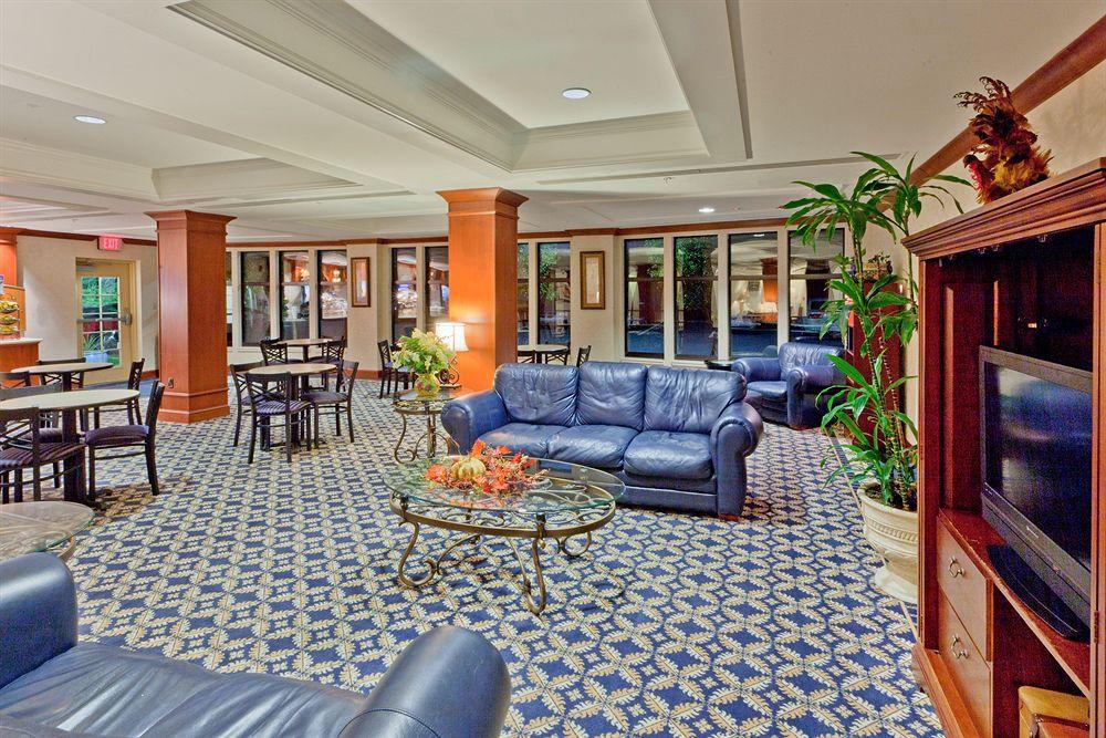Holiday Inn Express And Suites Winchester, An Ihg Hotel Interior photo