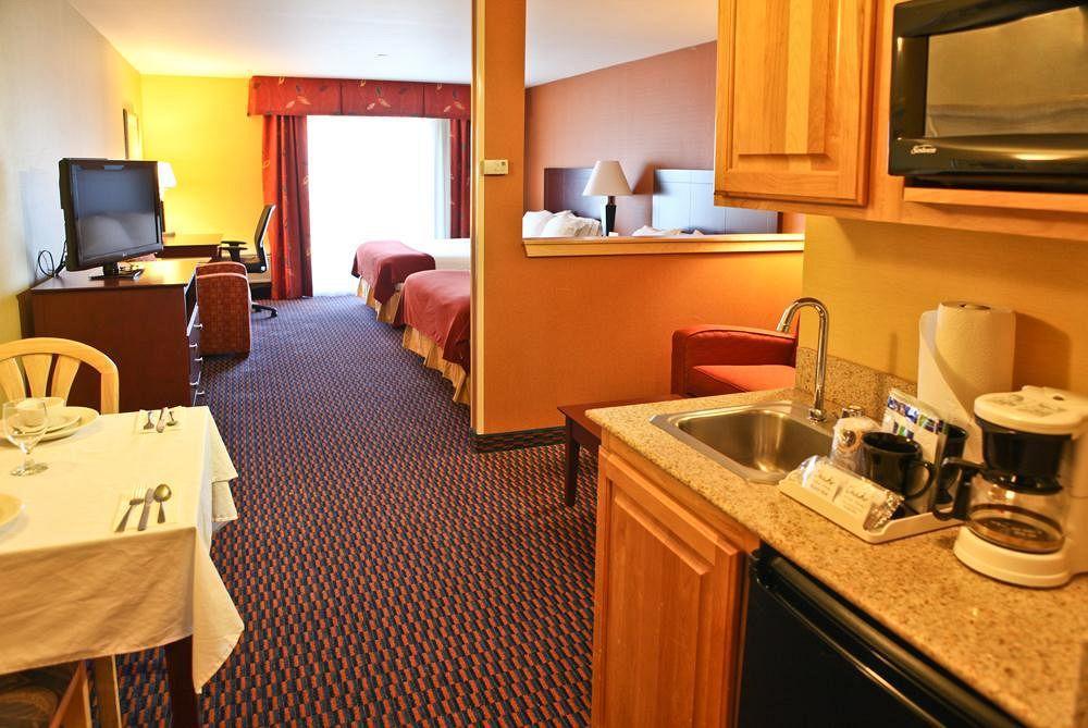 Holiday Inn Express Hotel & Suites Richland Room photo