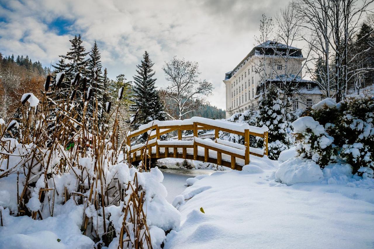 Hotel Radium Palace Jachymov Exterior photo