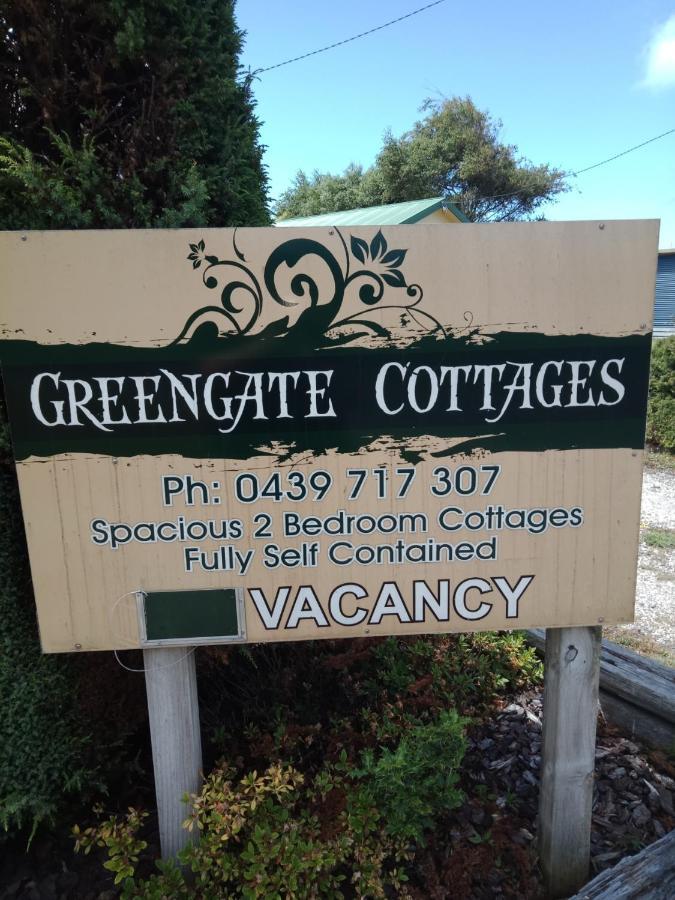 Greengate Cottages Strahan Exterior photo