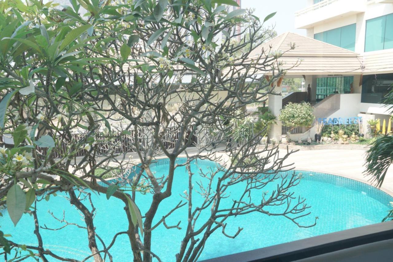 Sea Breeze Jomtien Resort Pattaya Exterior photo