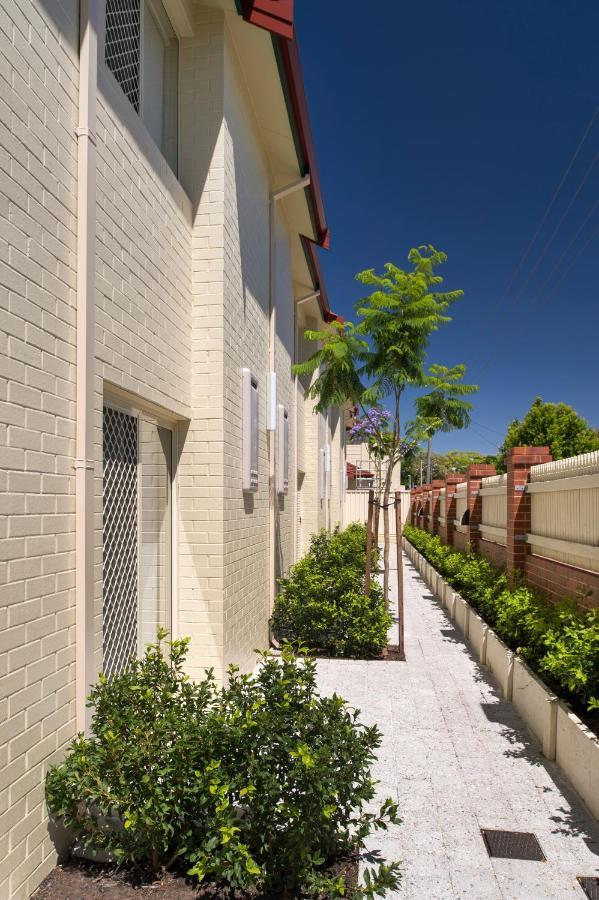 Quality Hotel Bayswater Perth Exterior photo