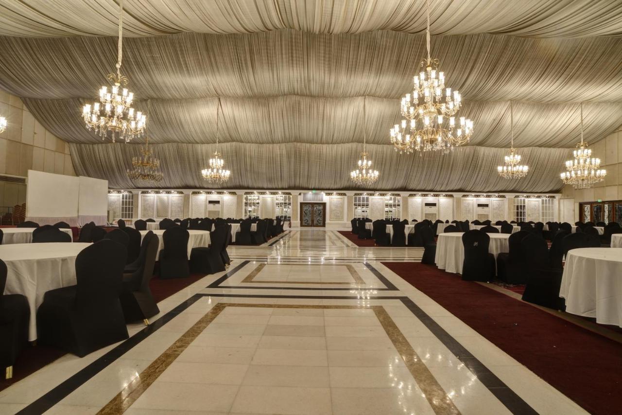 Pearl Continental Hotel, Karachi Exterior photo