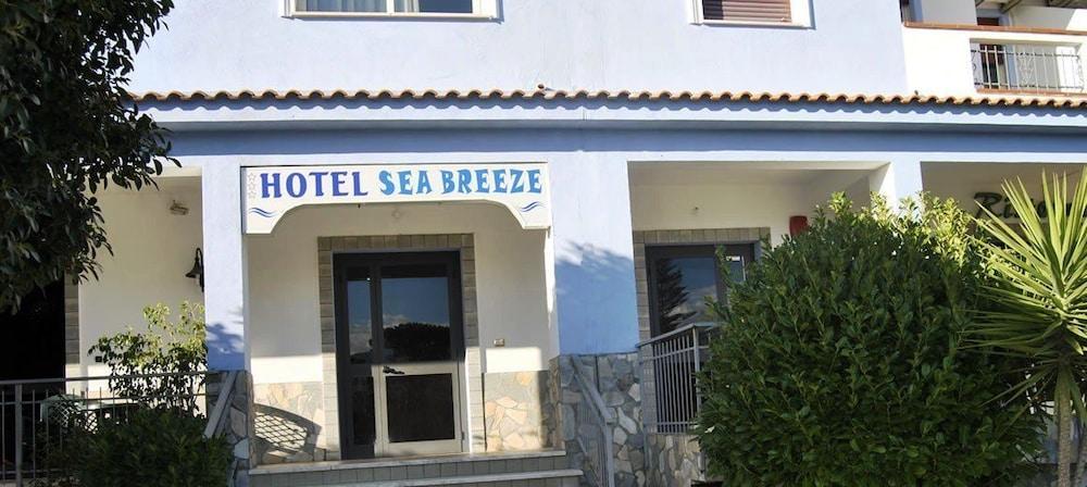 Hotel Sea Breeze Scalea Exterior photo
