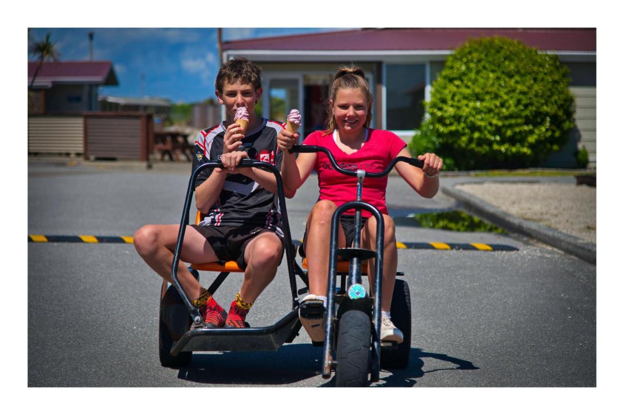 Greymouth Seaside Top 10 Holiday Park Exterior photo