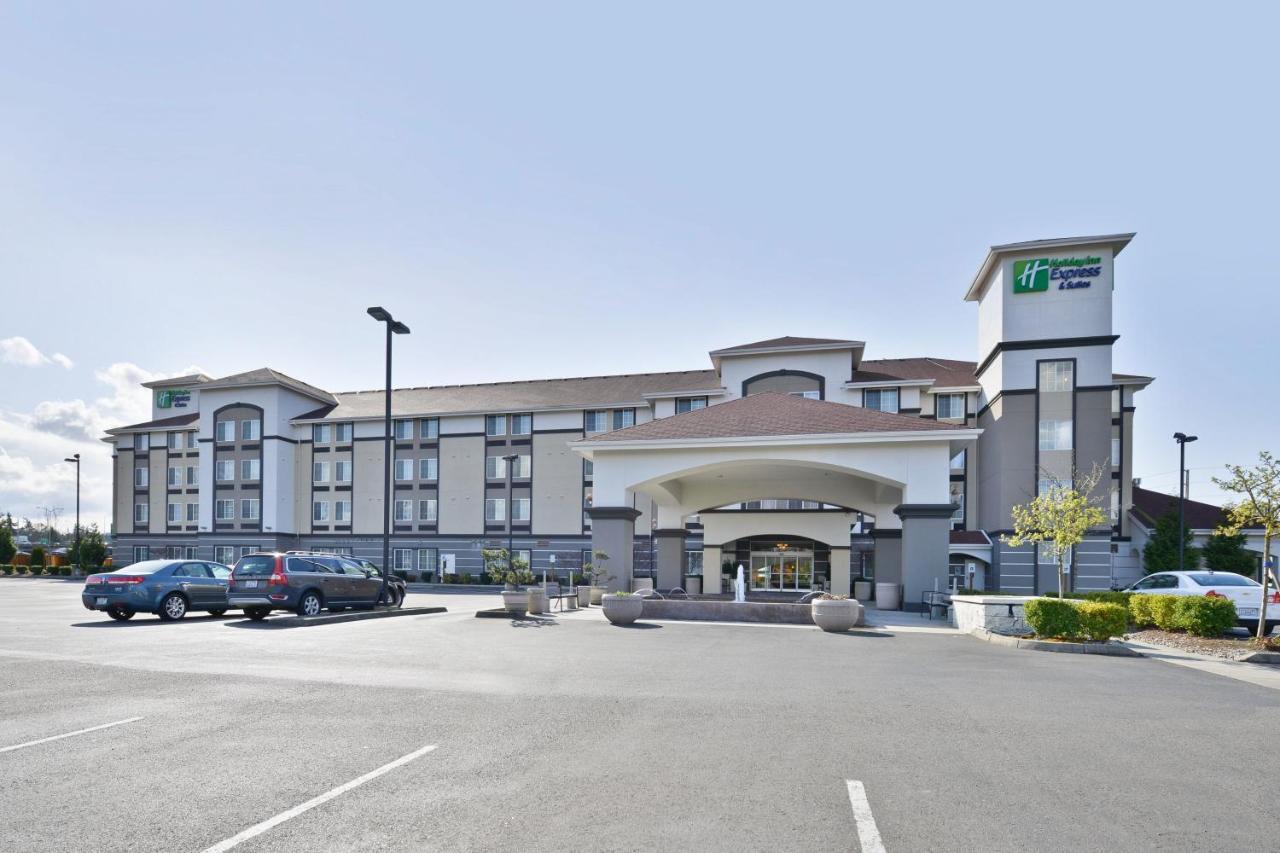 Holiday Inn Express & Suites Tacoma South - Lakewood, An Ihg Hotel Exterior photo