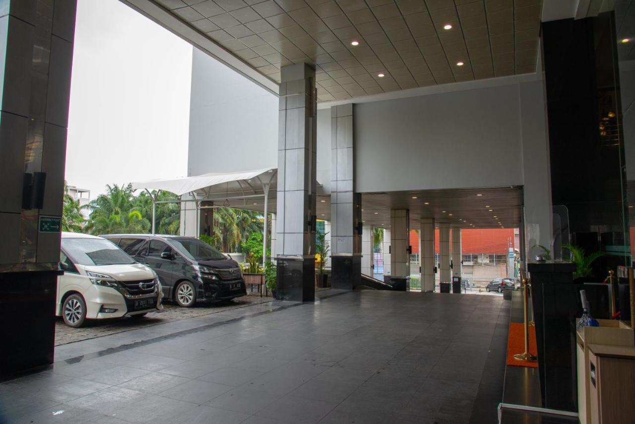 Orchardz Hotel Industri Jakarta Kemayoran Exterior photo
