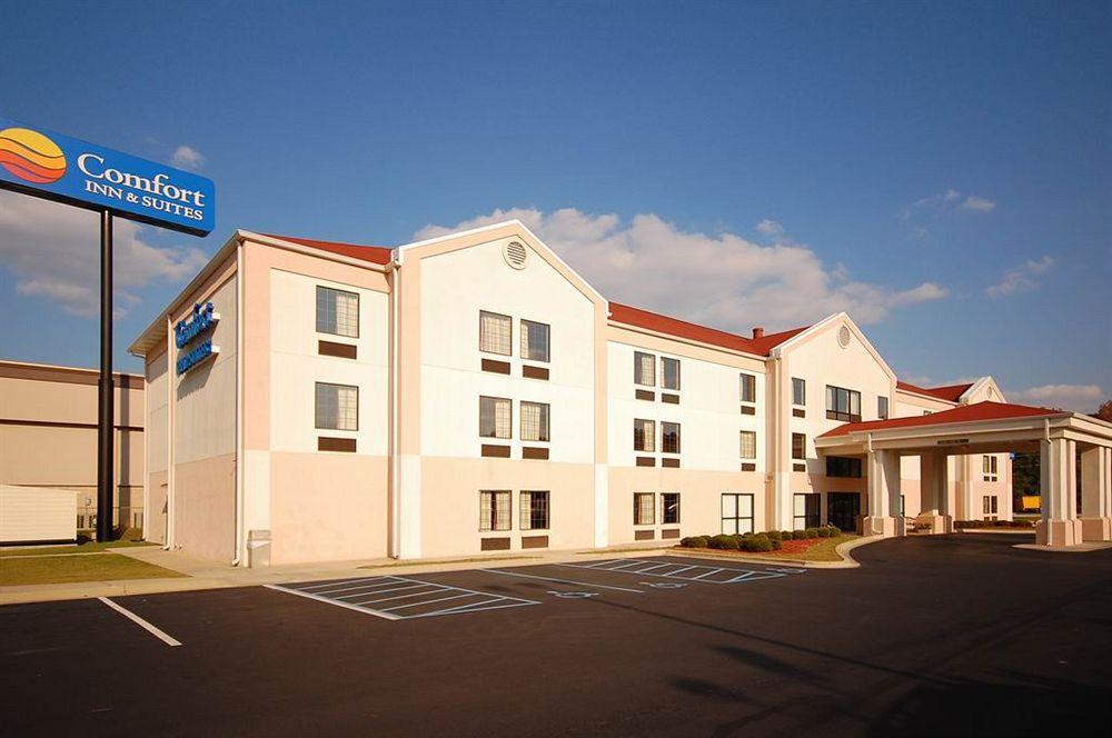 Comfort Inn & Suites Trussville I-59 Exit 141 Exterior photo