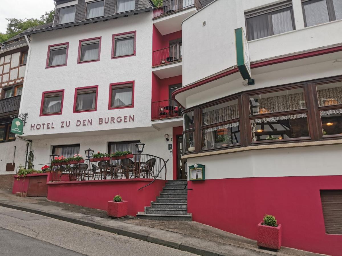 Hotel Zu Den Burgen Kamp-Bornhofen Exterior photo