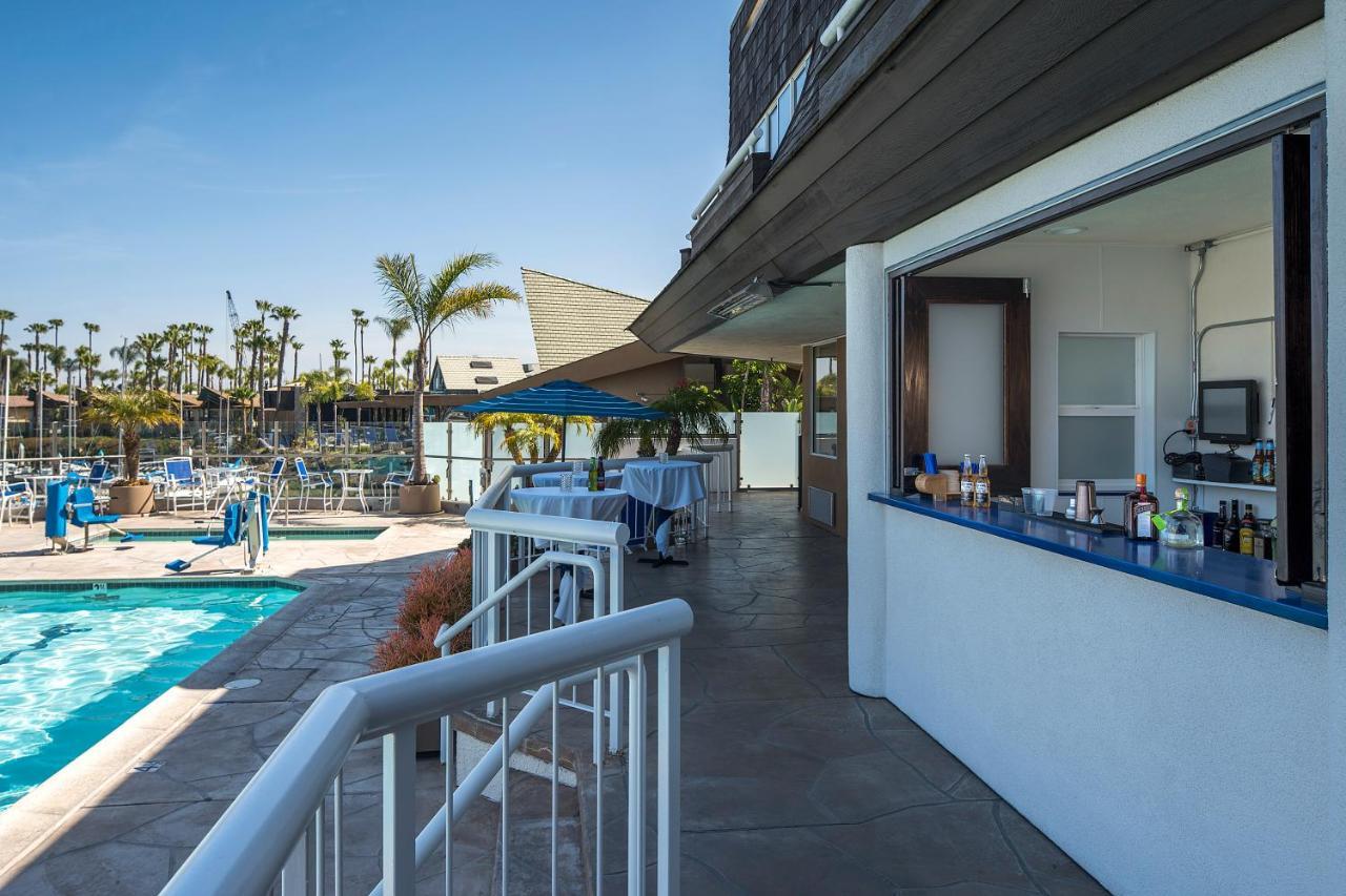 Bay Club Hotel And Marina San Diego Exterior photo