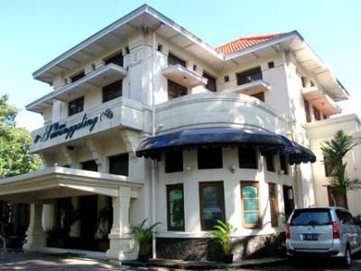 Hotel Bumi Sawunggaling Bandung Exterior photo