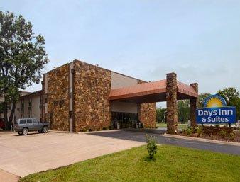 Travelodge By Wyndham Coffeyville Exterior photo