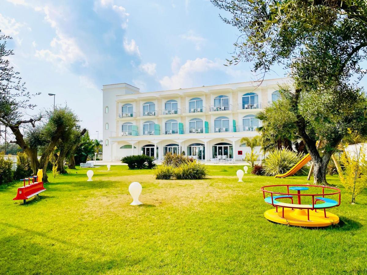 Hotel Vespucci Porto Cesareo Exterior photo