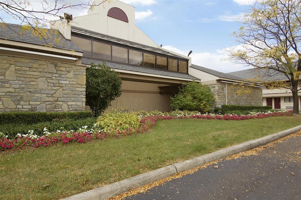 Rodeway Inn Columbus Exterior photo