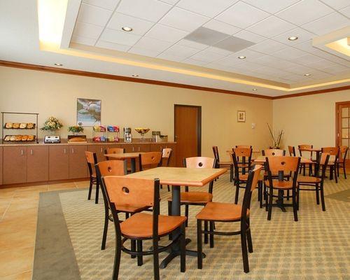 Quality Inn & Suites Rockport - Owensboro North Restaurant photo