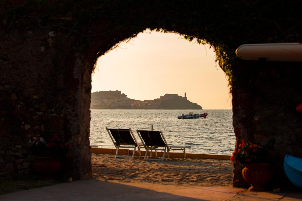 Hotel Fabricia Portoferraio Exterior photo