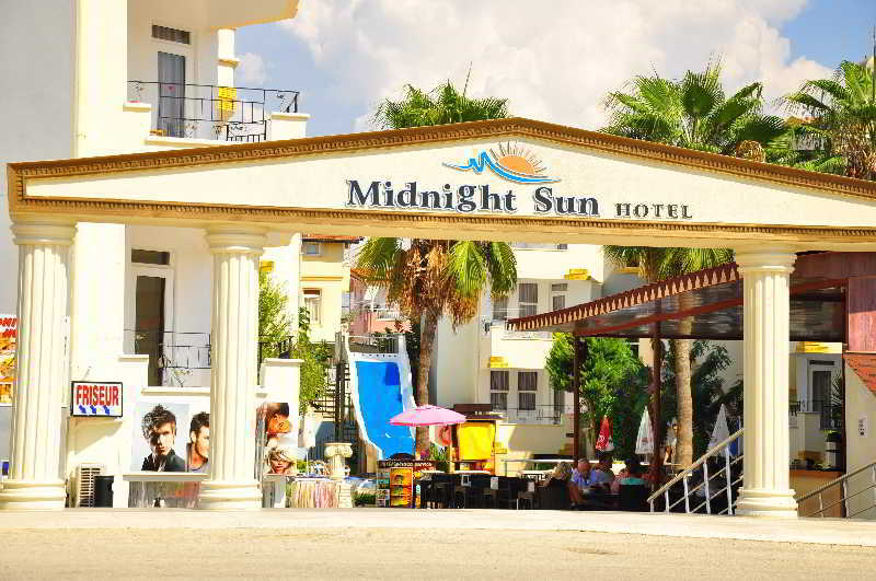 Midnight Sun Hotel Side Exterior photo