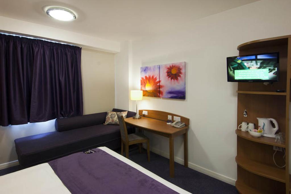 Doubletree By Hilton Edinburgh - Queensferry Crossing North Queensferry Room photo