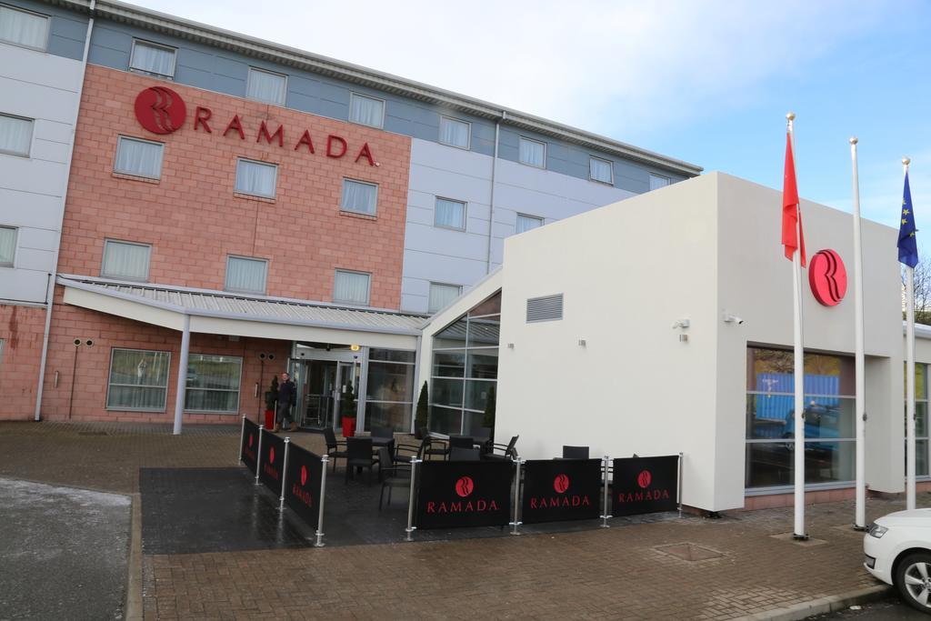 Ramada Wakefield Hotel Exterior photo