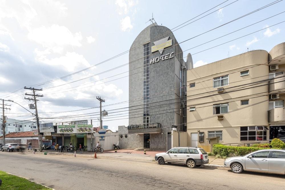 Mangabeiras Hotel Goiania Exterior photo