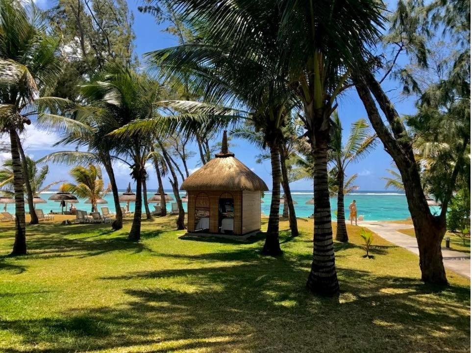 Maritim Crystals Beach Hotel Mauritius Exterior photo