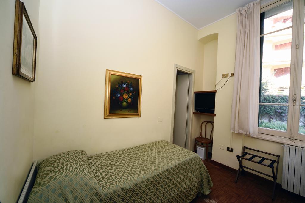 Hotel Petit Royal Ospedaletti Room photo